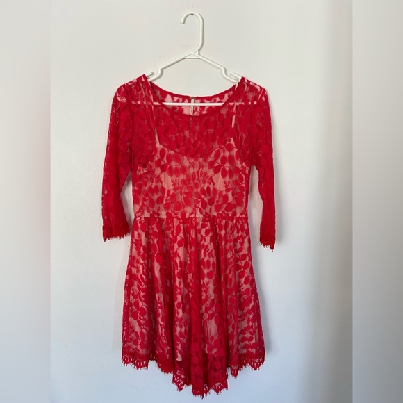 FREE PEOPLE Floral Leaf Mesh Lace Dress Red Size 6 - Picture 3 of 11